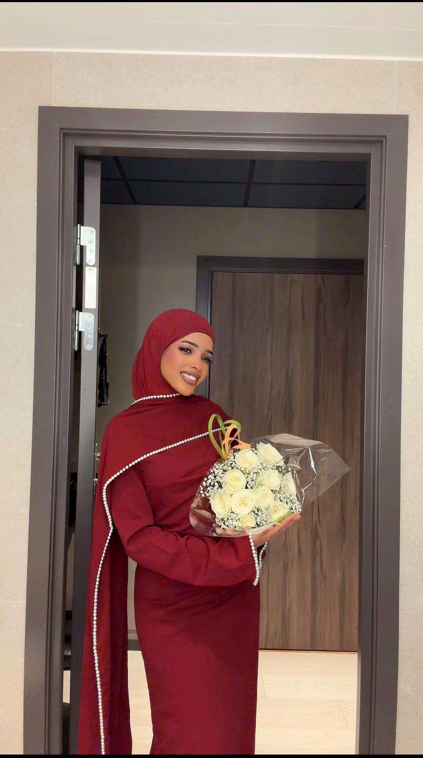 Ivory grace -burgundy